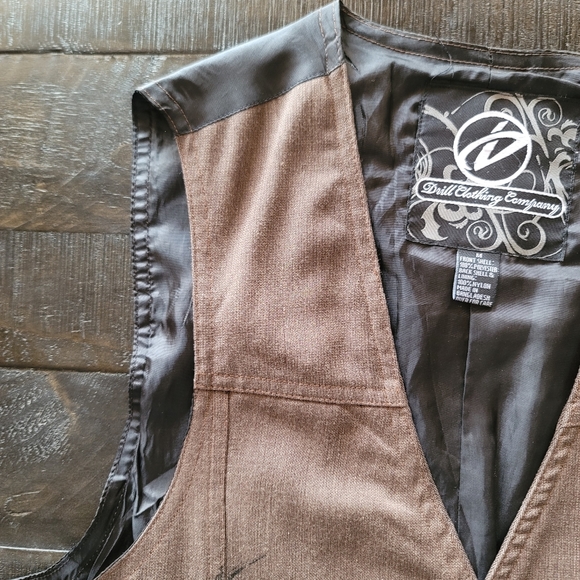 Light brown vest - Picture 6 of 11